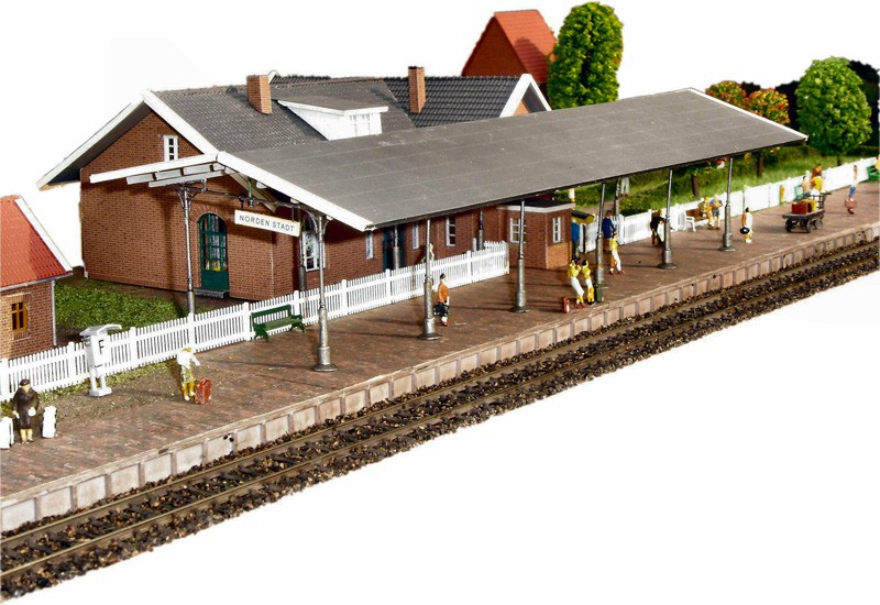 Datei:Bahnhof Norden-Stadt Modelleisenbahnclub 01.jpg