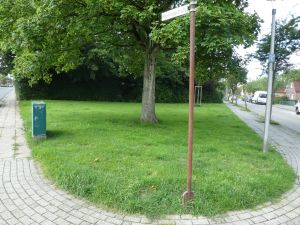 Knyphausenstraße Manningastraße Bunker 15 08 2021 01.jpg