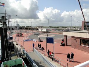 Bahnhof Norddeich-Mole 28112009 01.jpg