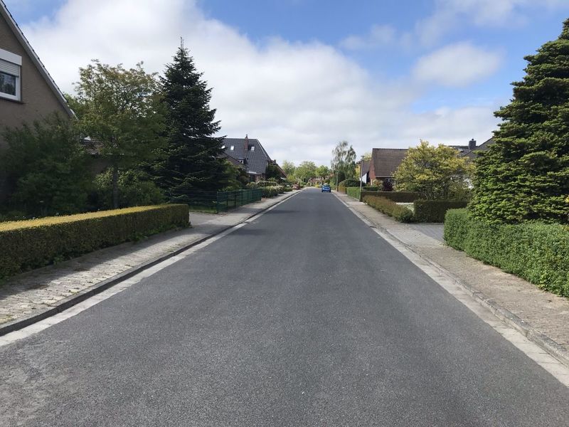 Datei:Ahornweg 15052021 01.jpg