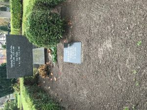 Neuer Friedhof Parkfriedhof Grab Pauls 20 11 2021 02.jpg