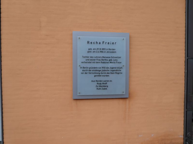 Datei:Recha-Freier-Platz - 29 08 2021.jpg