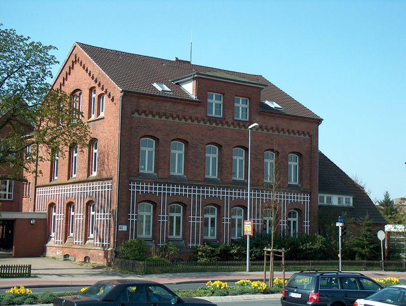 Datei:Bahnhofstraße 5 - 21042003.jpg