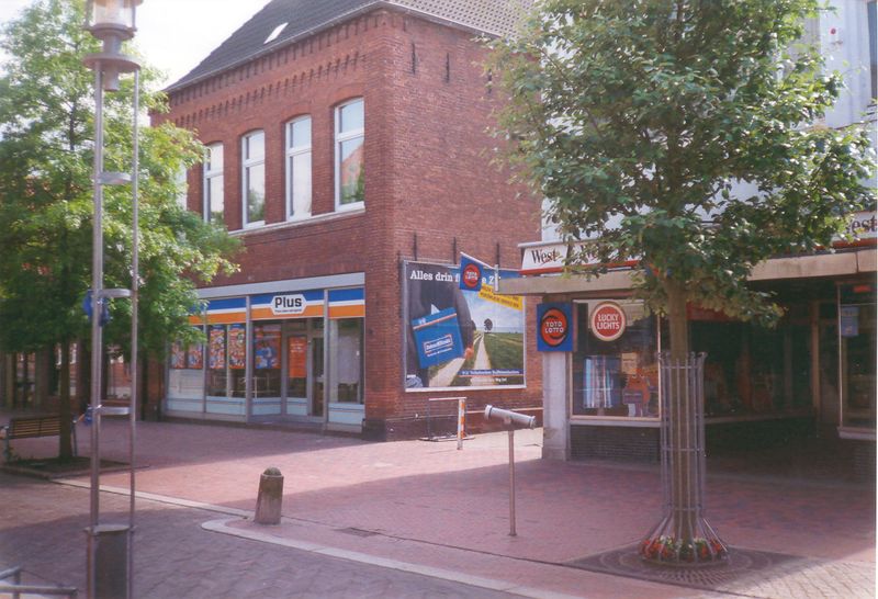 Datei:Neuer Weg 65 - 2001.jpg