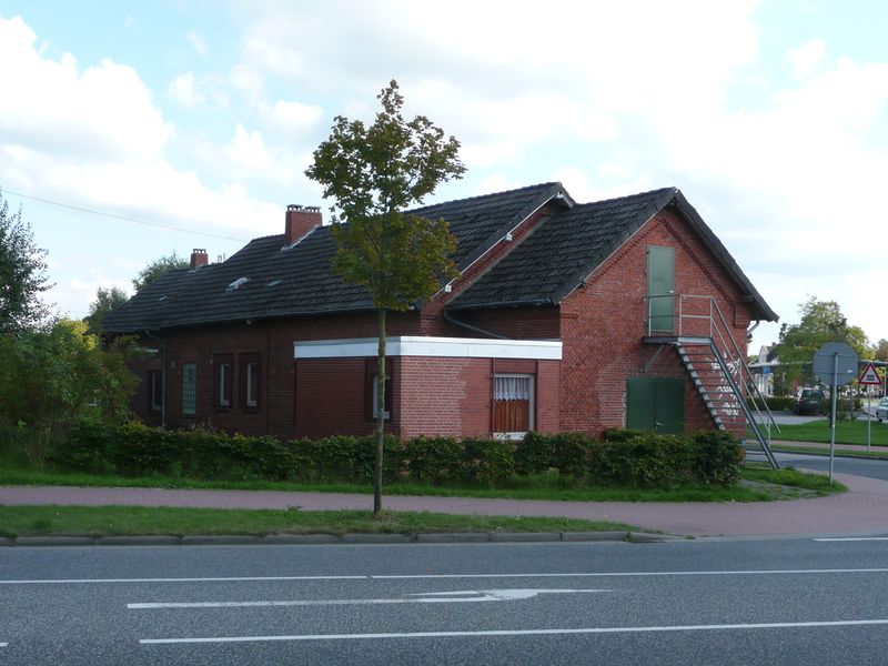 Datei:Am Bahndamm - 05092010.jpg