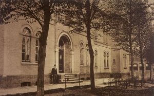 Norddeicher Straße Ulrichsgymnasium 23 10 1918 01.jpg