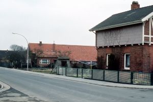 Alleestraße Brauhausstraße Bunker Claus Herlyn 04 1975 01.jpg
