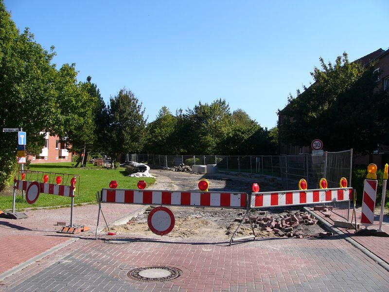 Datei:Warfenweg - 03 09 2005.jpg