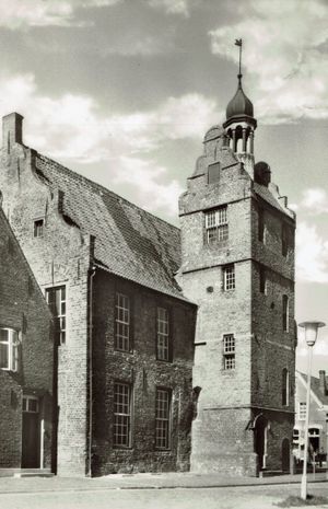 Am Markt Altes Rathaus um 1950 01.jpg